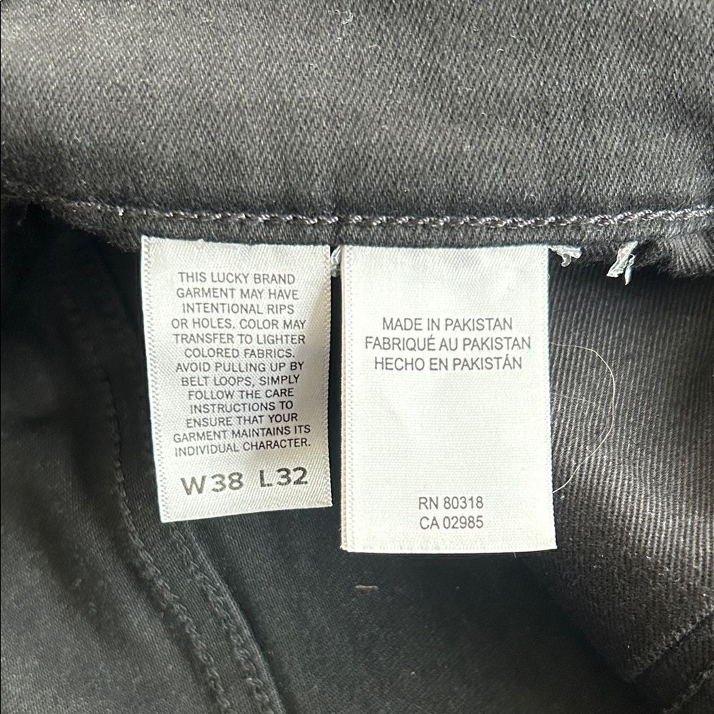 Lucky Brand 410 Athletic Straight Black Jeans 38/32. EOC - Picture 10 of 10